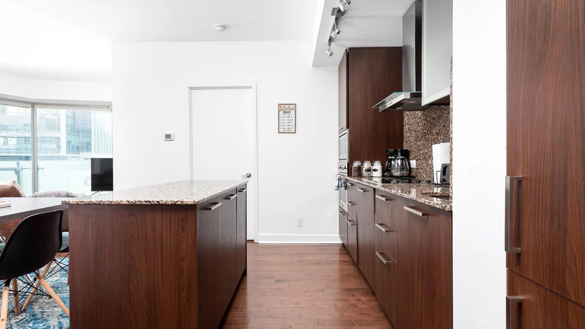 Lejlighed Downtown Toronto 2 Bedrooms Condo