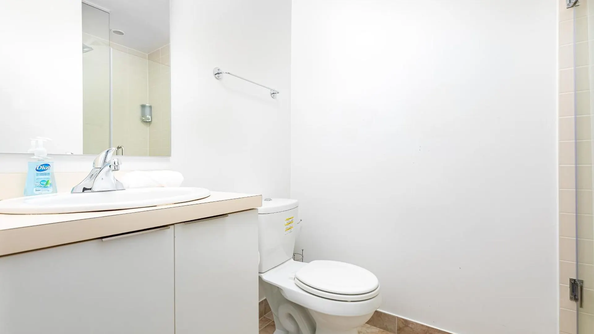Lejlighed Downtown Toronto 2 Bedrooms Condo